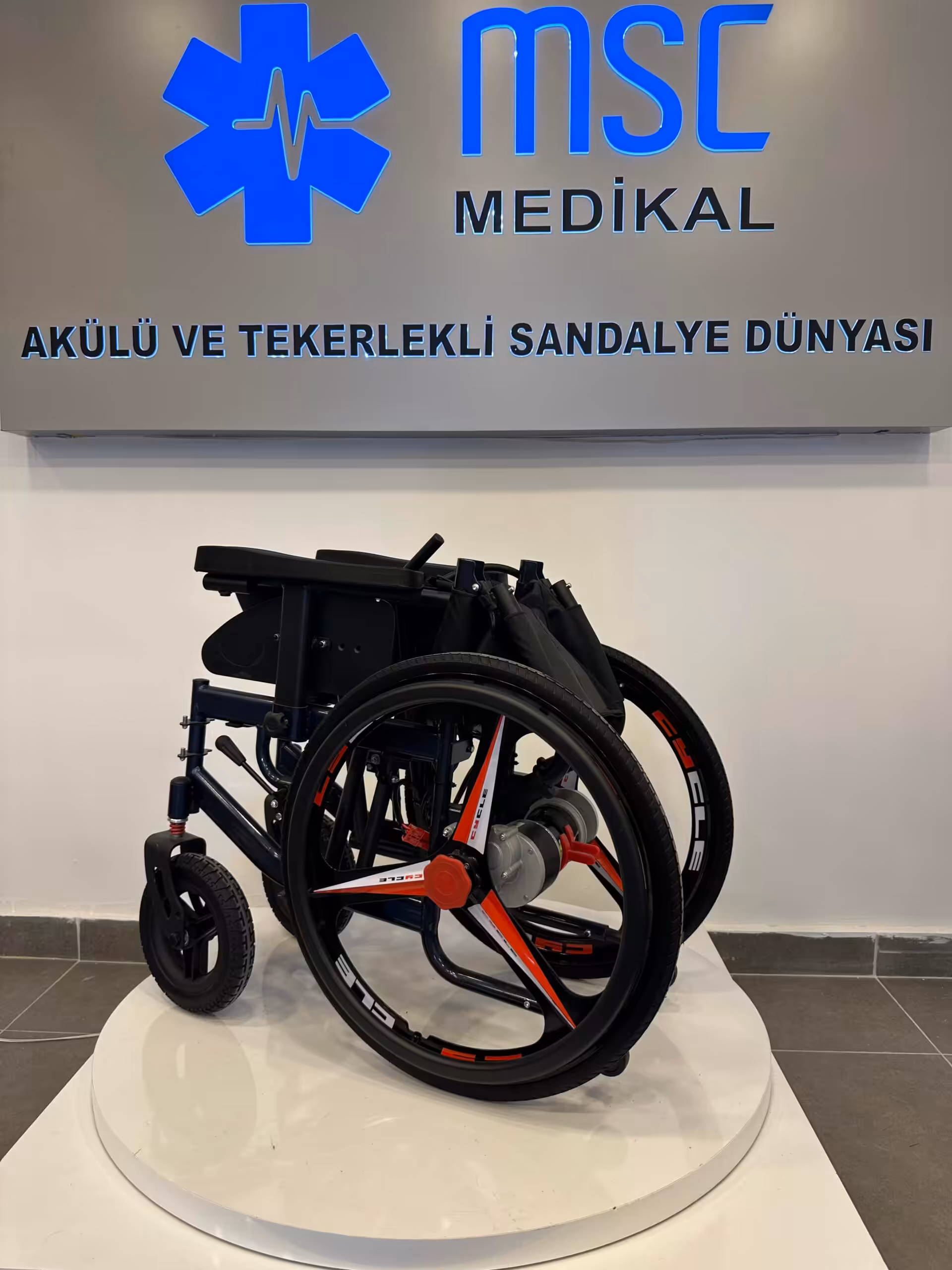 Katlanır Akülü Sandalye