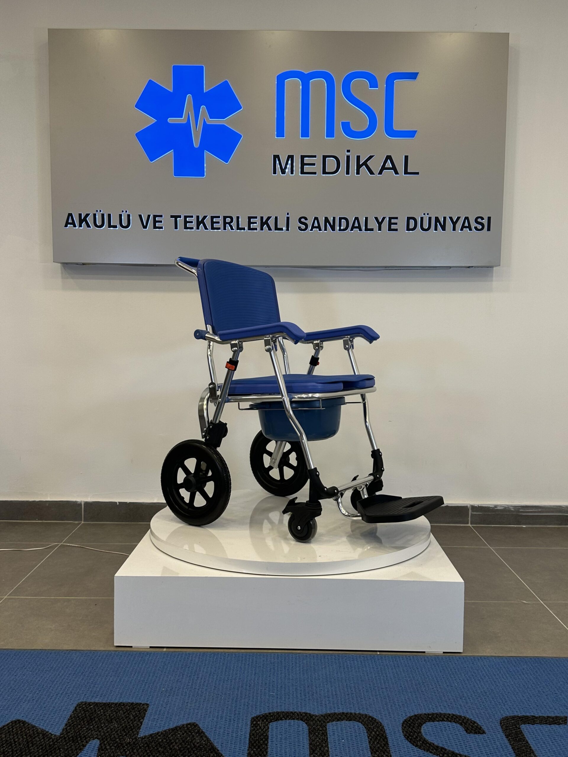 Golfi G551 Alüminyum Klozetli Banyo Sandalyesi