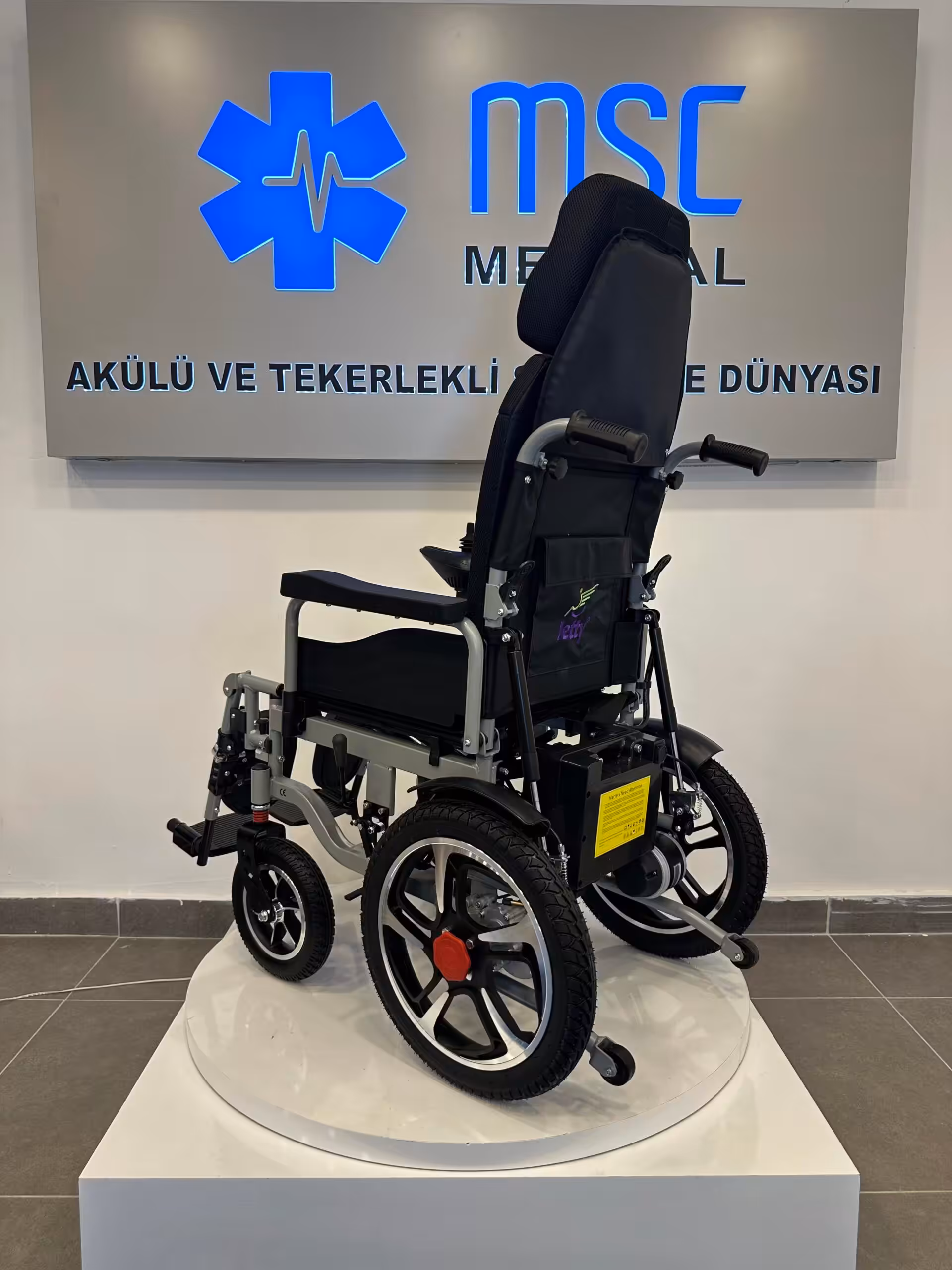 Jetty JT 124 Katlanabilir Elektrikli Engelli Arabası Sırtı Yatar