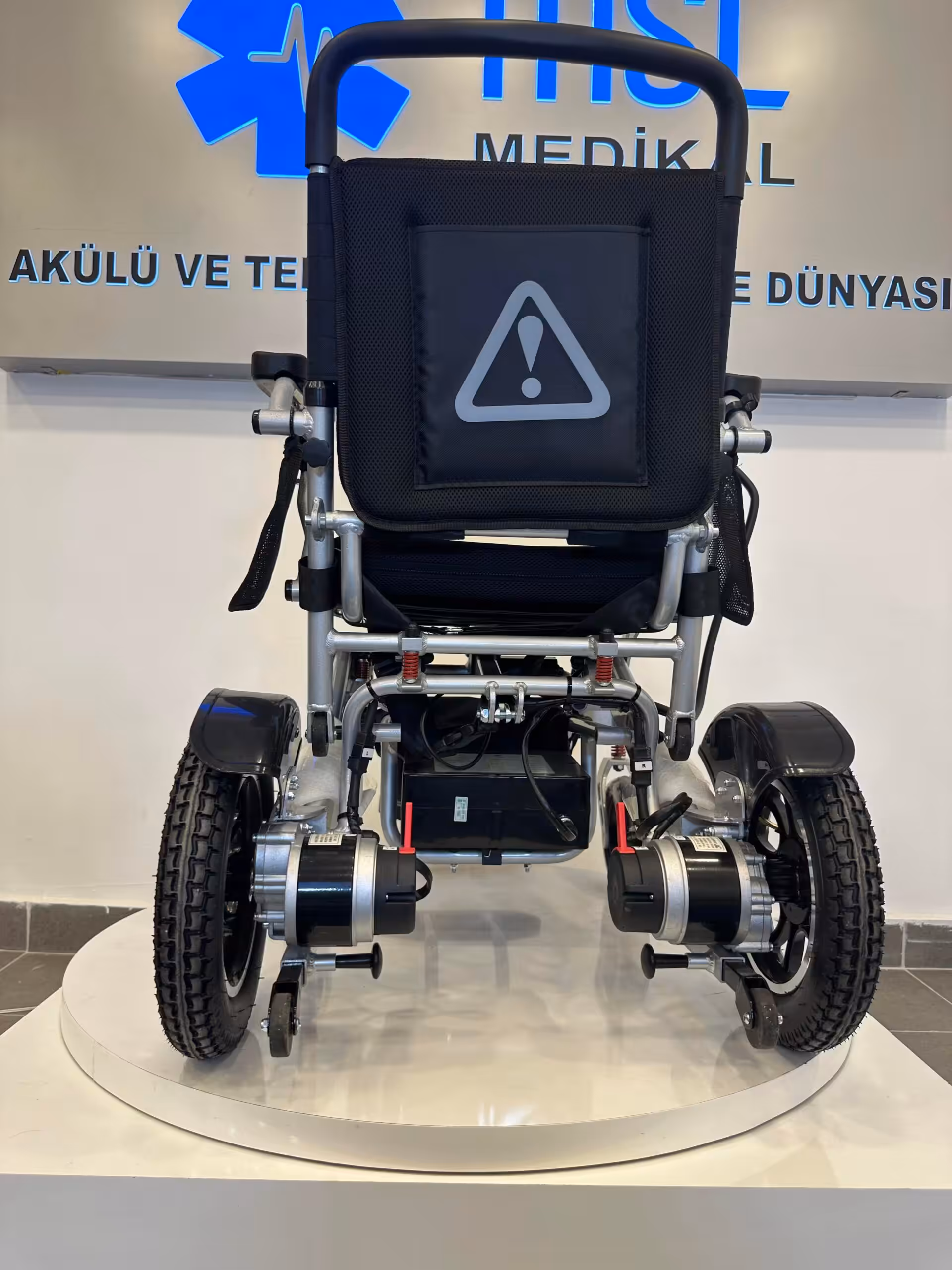 Pulsemed HG W630 Katlanabilir Uzaktan Kumandalı Akülü Tekerlekli Sandalye